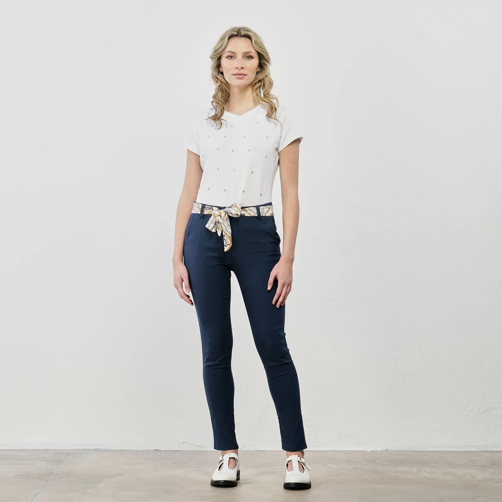Pantaloni lunghi blu con fusciacca